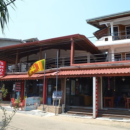 Gayana Guest House Kanattegoda Buitenkant foto