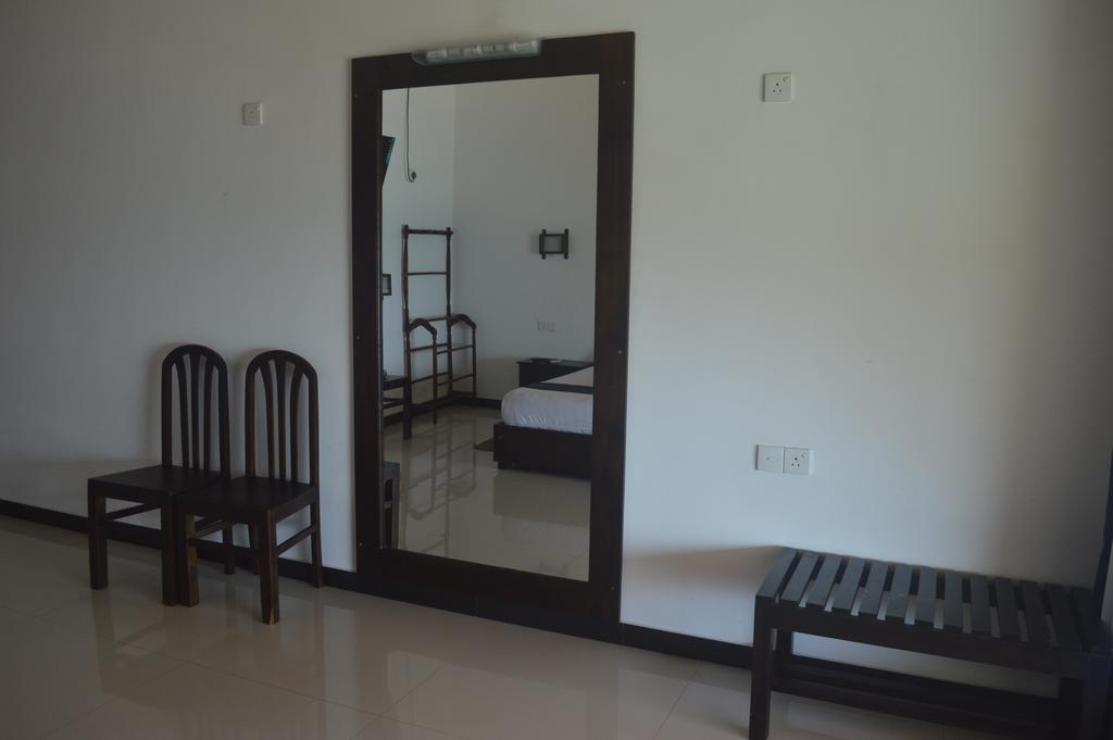 Gayana Guest House Kanattegoda Buitenkant foto