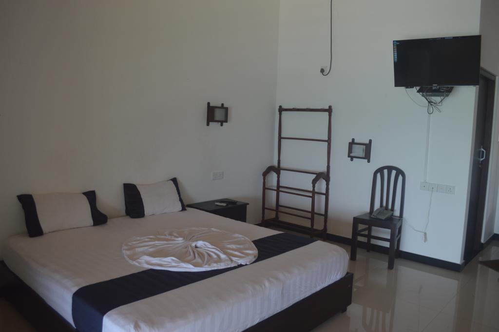 Gayana Guest House Kanattegoda Buitenkant foto