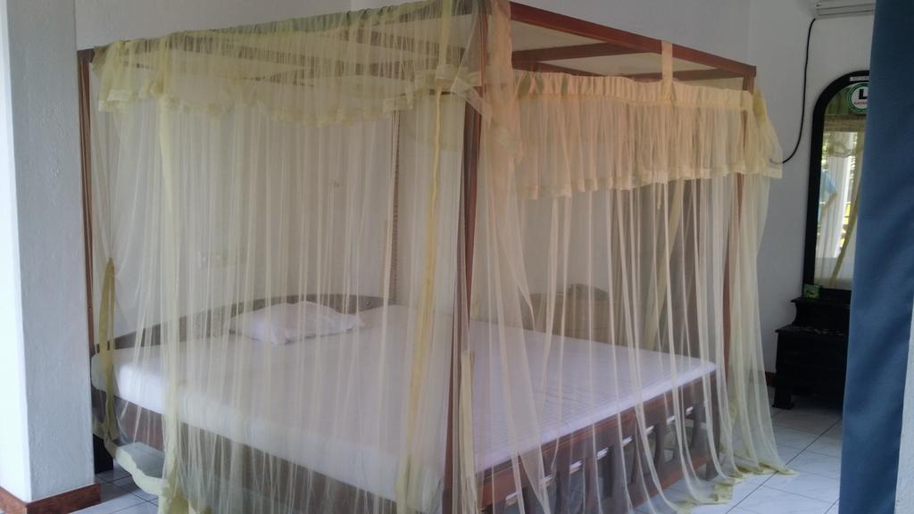 Gayana Guest House Kanattegoda Buitenkant foto