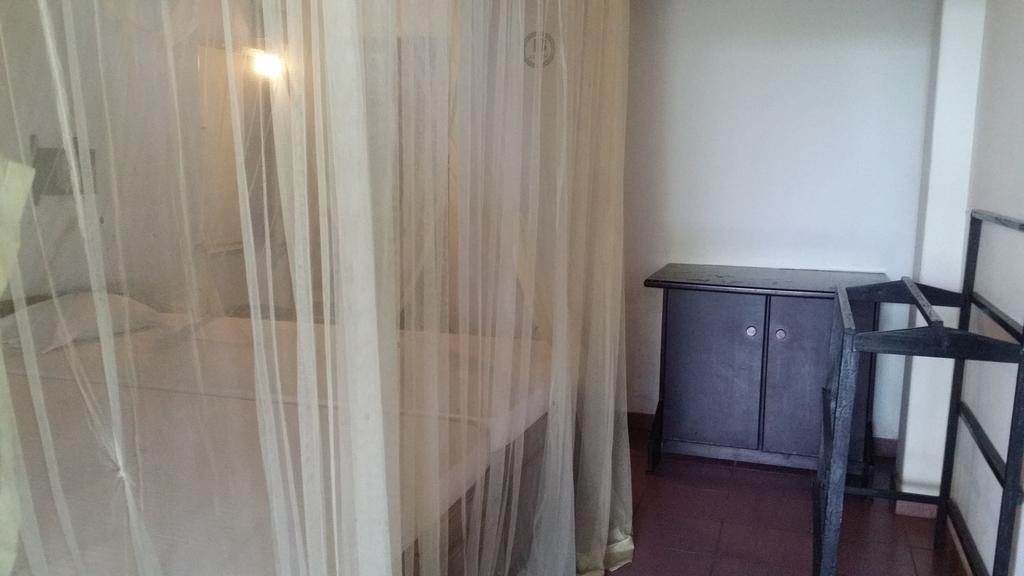 Gayana Guest House Kanattegoda Buitenkant foto