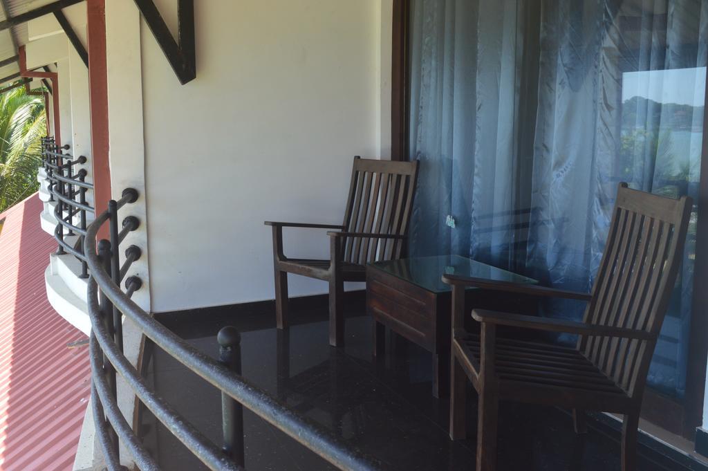 Gayana Guest House Kanattegoda Buitenkant foto