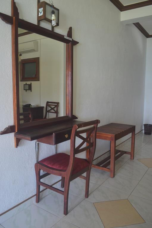 Gayana Guest House Kanattegoda Buitenkant foto