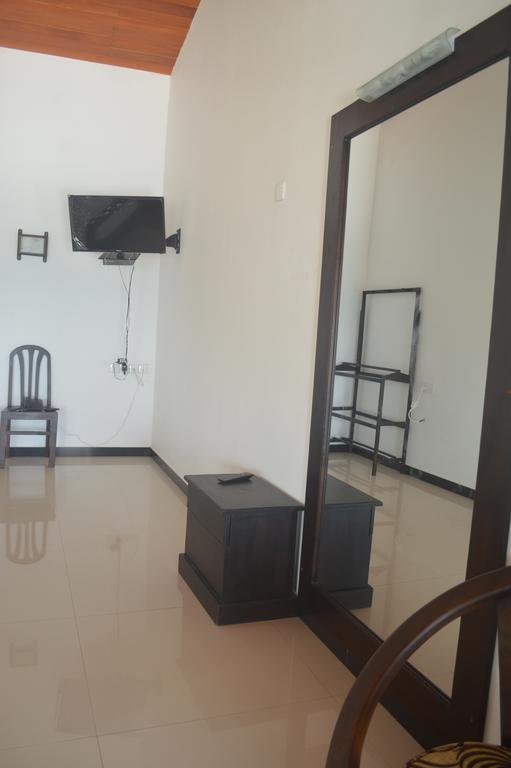 Gayana Guest House Kanattegoda Buitenkant foto