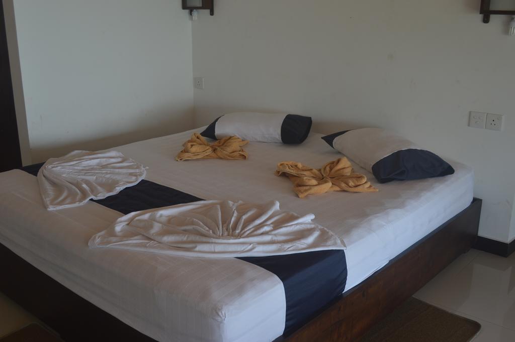 Gayana Guest House Kanattegoda Buitenkant foto