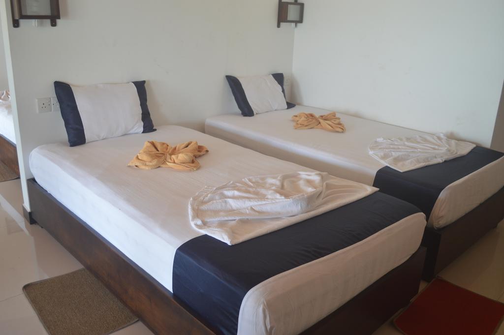 Gayana Guest House Kanattegoda Buitenkant foto